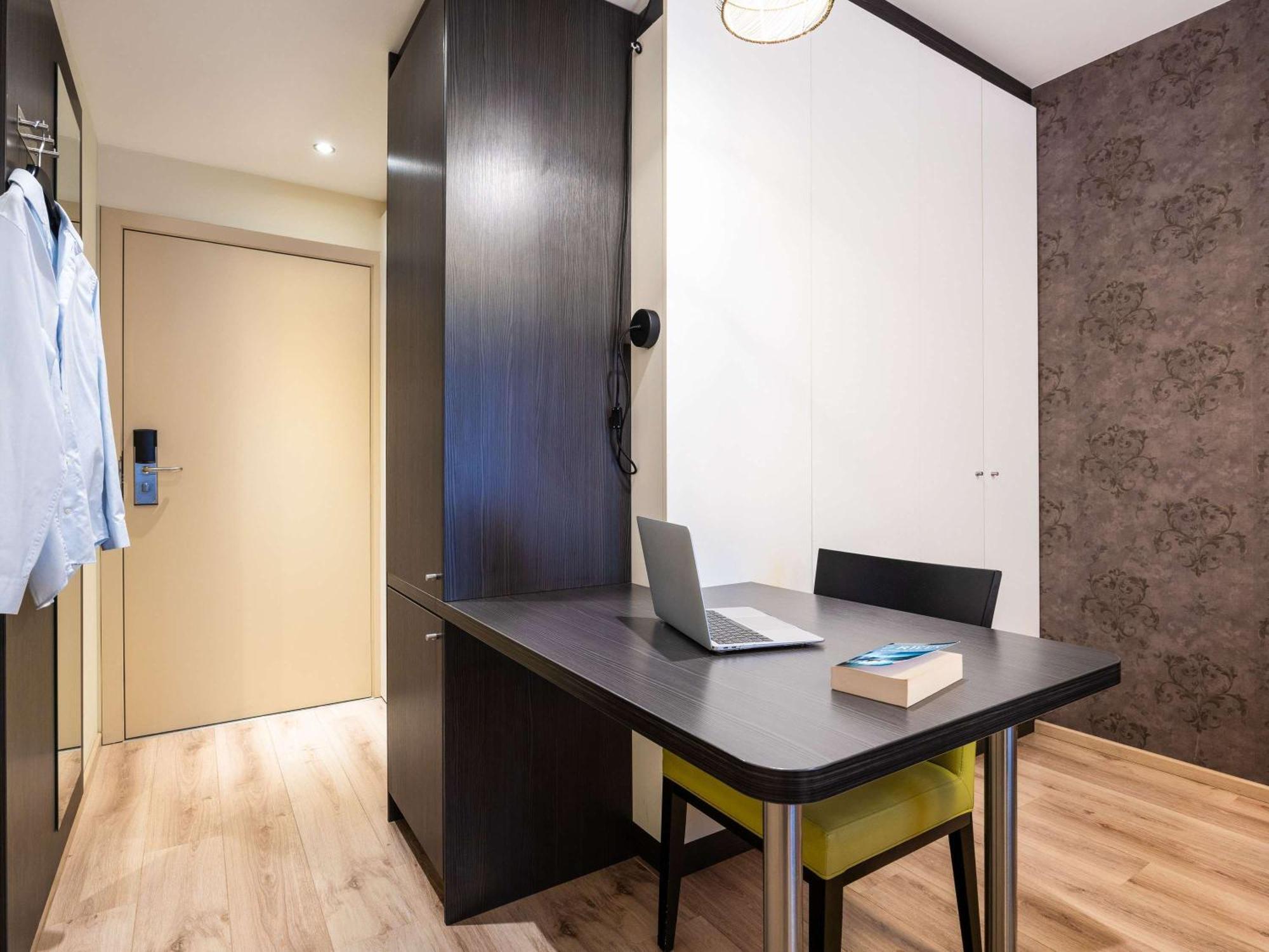 Ibis Styles Hotel Brussels Centre Stephanie Saint-Gilles Ngoại thất bức ảnh